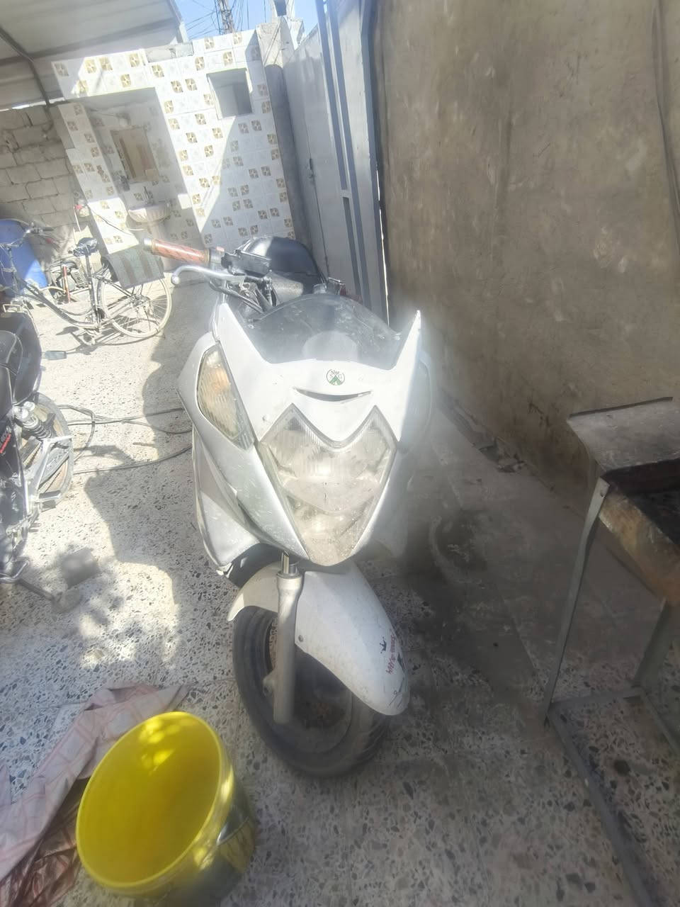 السلام عليكم كلشي مذكور بل الفديو كوم حديد شغاله وكامله بي مجفته وبعدها بضمان مكاني ديالى الخالص *********** واتساب ***********اتصال 850 قفل حك جيه فقط بيه
