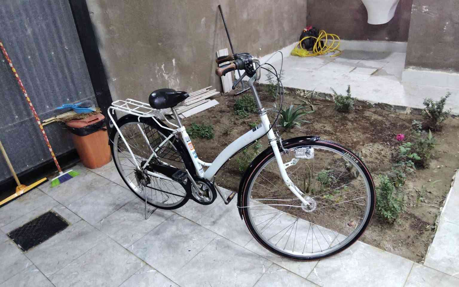 باسكل للبيع العنوان العباسيه / قياس 27 نضيف ياباني / السعر 100  /الرقم ***********
