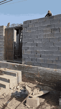 السلام عليكم 
يتوفر لدينا منزل للبيع مساحه ١٠٠متر
طابق واحد

البيت (نقد وقسط) 

العنون . مدينة الصدر / الدسيم  قرب مدرسة الفاطميات

للاستفسار عبر الحساب او عبر مكتب دلالية الصدرين الواقع في (الدسيم فتحت الجوادر قطاع ٣٩ قرب السيطره ) او عبر الارقام التالية 

***********
***********
