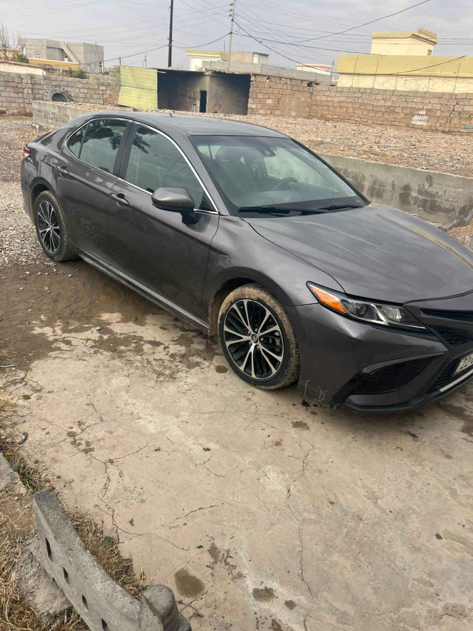 السلام عليكم  ( مكلف بلنشر )
كامري 2020  Se 
رقم اربيل بأسمي  سنوية لل 2027 هزة جديدة 

بيها تبديل بونيد وبارد بلجاملغ الخلفي فقط سونار موجود
السعر 180💲 بيها مجال بسيط 
الاتصال 
***********
مكان السيارة 
صلاح الدين الشرقاط اسديرة
