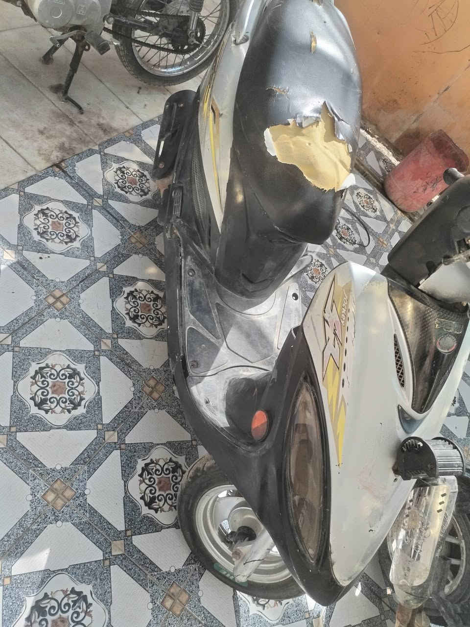 دراجه جي فور مفتوحه بس ولفات شغاله نكره سلف سعرها 350 او مرارس ناصريه مركز


**إذا كنت صاحب هذا الإعلان وتريد حذفه لأي سبب، رجاءا أرسل رسالة إلى الدعم الفني**
