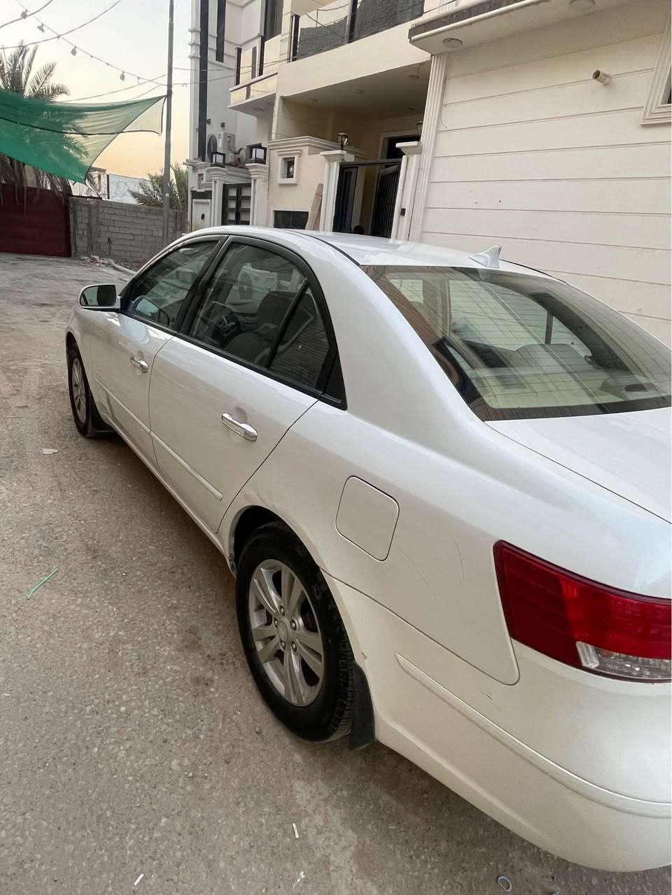2009 خليجي للبيع فقط مكاني كربلاء بيها قطعه تبديل والباقي مكفول *********** ، مكينه 2400 دوش السعر 125 وبيها مجال كربلاء, العراق
