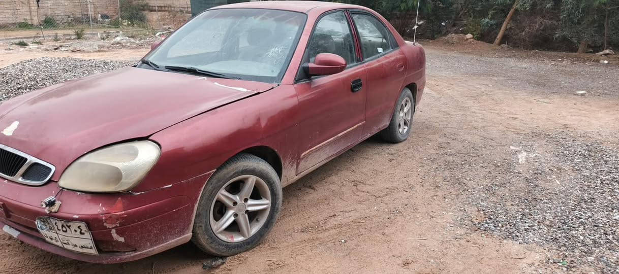 السلام عليكم   للبيع اوللمراوس                                               دايولكنزا موديل  2000 كير اتو  اوراقهه موجوده   محرك لاصرف ولابخار  فقط الكير ماترجع ع بگ صدر تعبان تايرات نص عمر سياره شغاله وتمشي  

السعر 14 وبيهه مجال قليل 
***********
