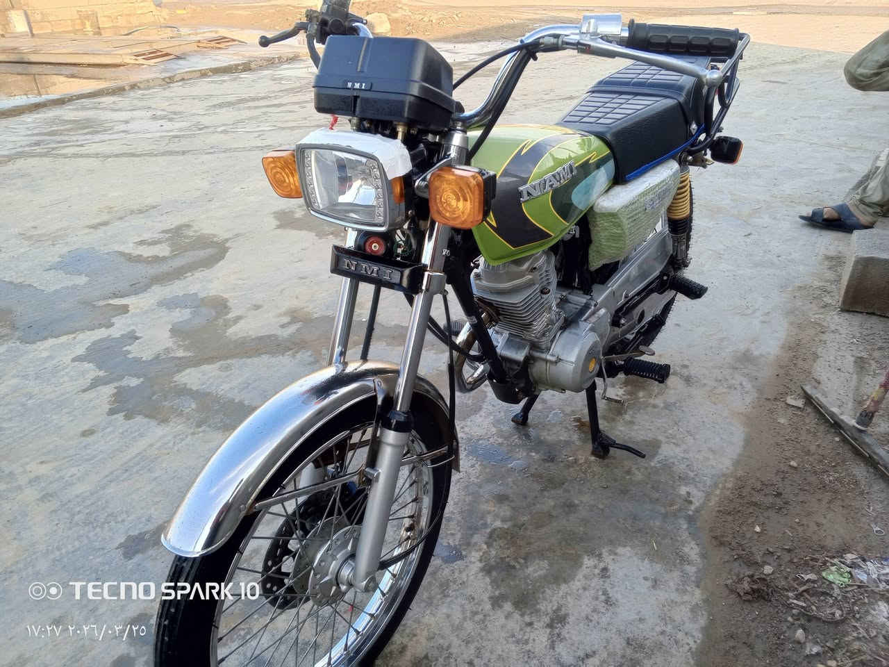 السلام عليكم دراجه للبيع نامه وراق صولي كفاله ربع ما ذب عليهه مكينه خرسه مفتوحه موديل 2021 ترهم مراوس دراجه تخبل مكان نعمانيه ***********خاص مفتوح @إشارة
