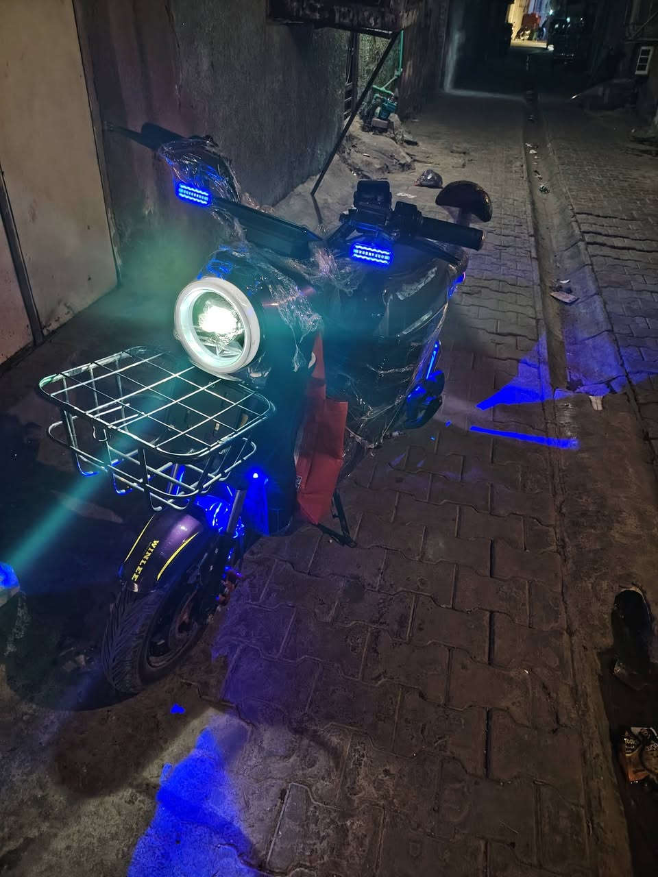 ***********مكاني بغداد السعر 425 وبيها مجالموديل 25بطاريات الولي الكبار
