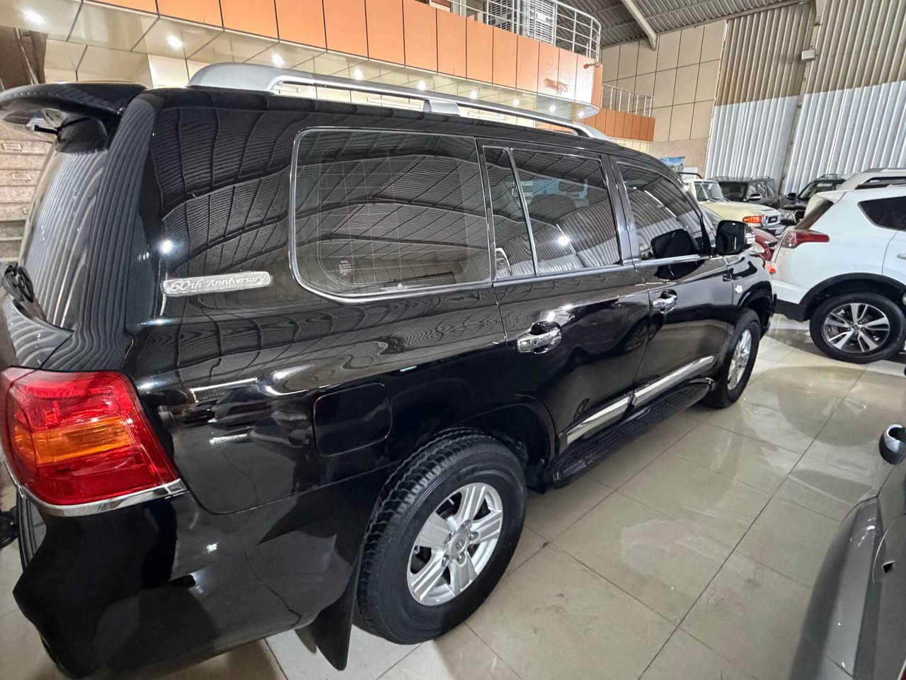 موديل 2011 V.X.R V.8 4.7 دةركةي لاي سايةقي سبوخة ناوي بةشةرت يرباگ بةشةرت گيرو مةكينة بةشةرت 160000km دوو كوشين كارةباي كوشين جلد سةلاجة مةركةزي سوكان كارةباي سلايد بةسمة رقم *********** أربيل, العراق
