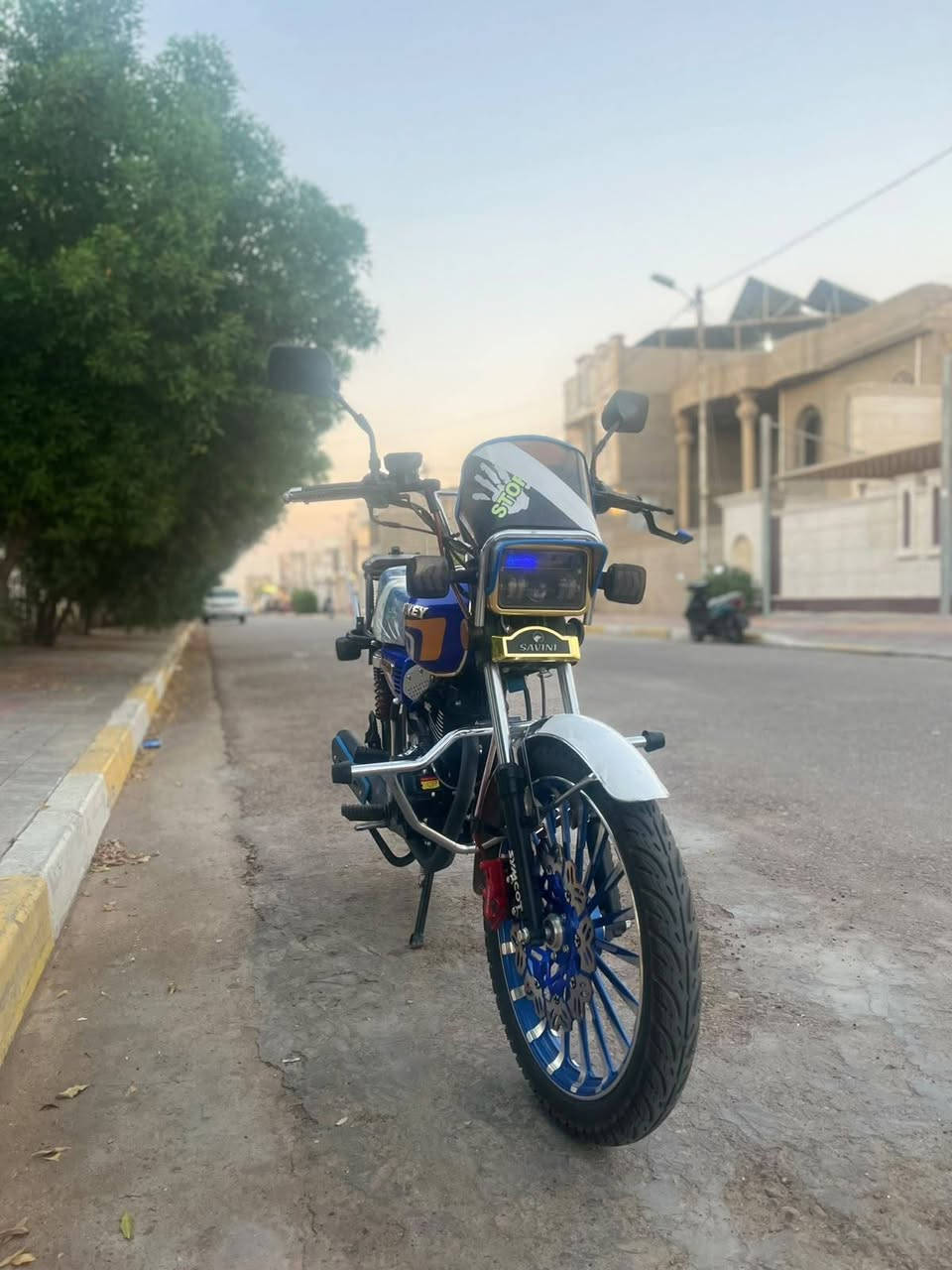مكلف بل نشر
دراجه سيفان موديل 2025 
صارله 3 اشهر من مشدوده بعدها جديده 
محرك 200cc
مكاني الرمادي 
شراي يتصل على صاحب الدراجه ***********

