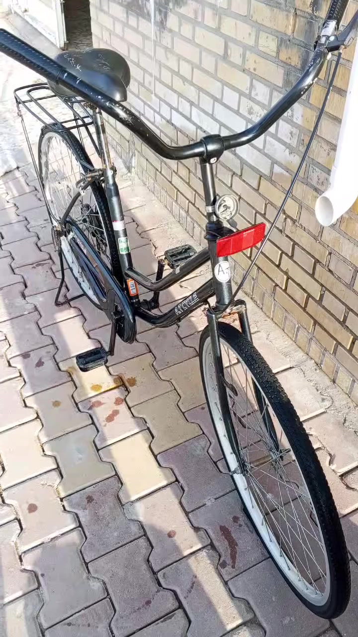 سلام عليكم بيسكل للبيع بيسكل بي جم زلغ حجم 26 
موديل 2024 و مستعجل على بيعته وسعر خاص 🤎🫴


**إذا كنت صاحب هذا الإعلان وتريد حذفه لأي سبب، رجاءا أرسل رسالة إلى الدعم الفني**