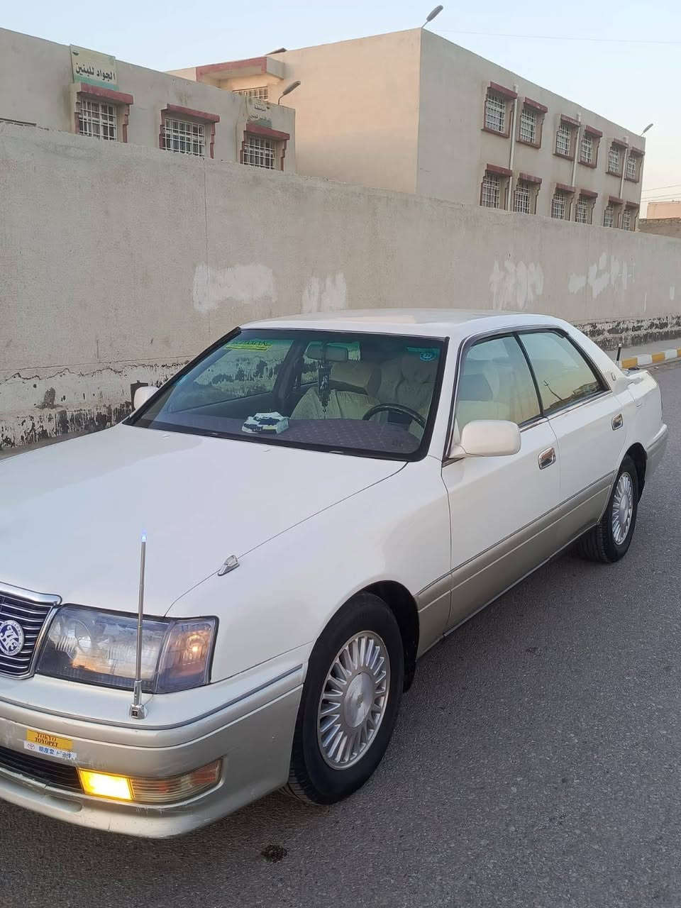 راس اثور مديل 95 مكفوله كفاله من الكص والنقل والعيب الشرعي والصبغ العام رقم ذي قار دولي سنويه الغايه ٢٠٣٠ تحويل تاني يوم محرك 3000فيفتي بلكارتون تخم تاير سياره مال جناي وجاهزه علا اخر حبايه السعرر 92 مراوس بكرسته او مارك  الشراي يتصل *********** 
مكان ذي قار
