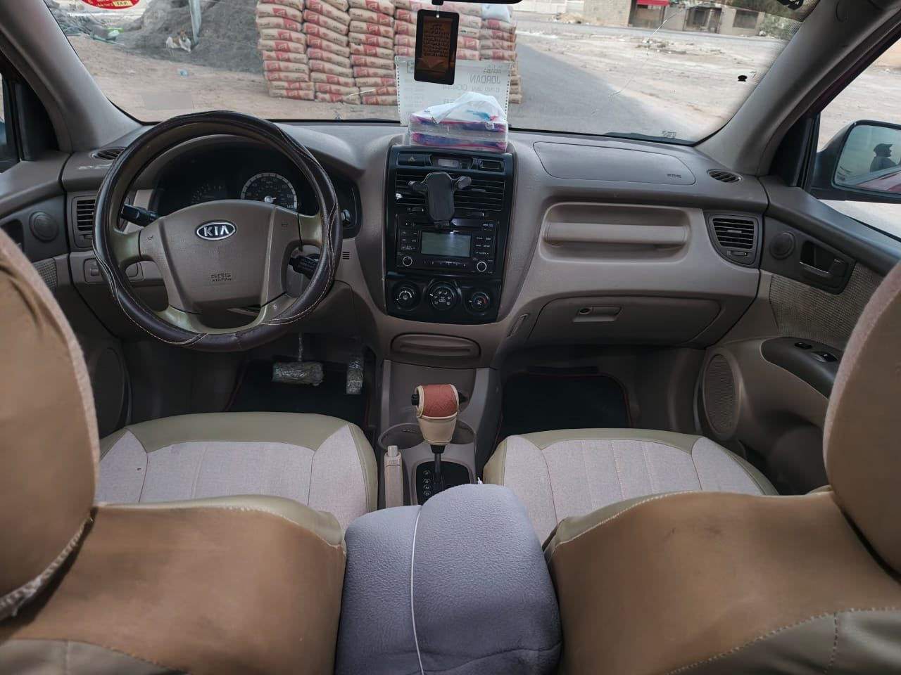 للبيع بسعر مناسب سبورتج 2007
دفتر100$

صور السونار مرفقه مع الصور

عنوان تكريت

***********
