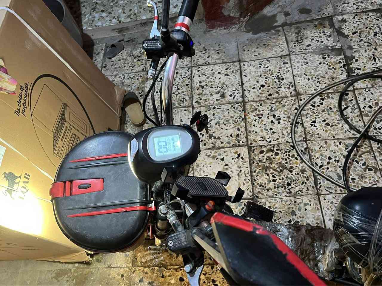 سلام وعليكم
دراجه شحن للبيع أي نقص ما بيها بيها سويجين ريمونت وعادي وتشتغل عن بعد بيها ريمونت 

المكان: بغداد 

السعر : خاص 

الرقم /: ***********
