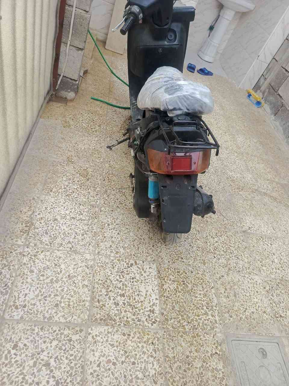 ماطور للبيع شغال وايرمن شغال السعر /١٢٠ /  وبي مجال ***********
