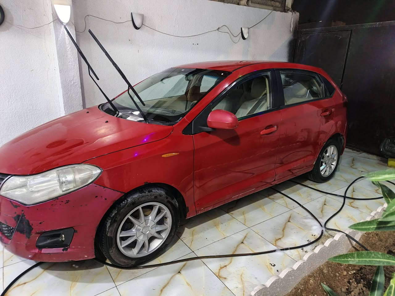 شيري فلاوين مديل ٢٠١٣ سياره بسمي  سنويه ٢٠٢٧ محور كير ومحرك كورلا تبريد شغال كهربائيات كلها شغاله السياره بيها خياسات بل دوسه ولمدكر الخلفي العنوان البصره السعر ٣٤ وبيها مجال  ***********
