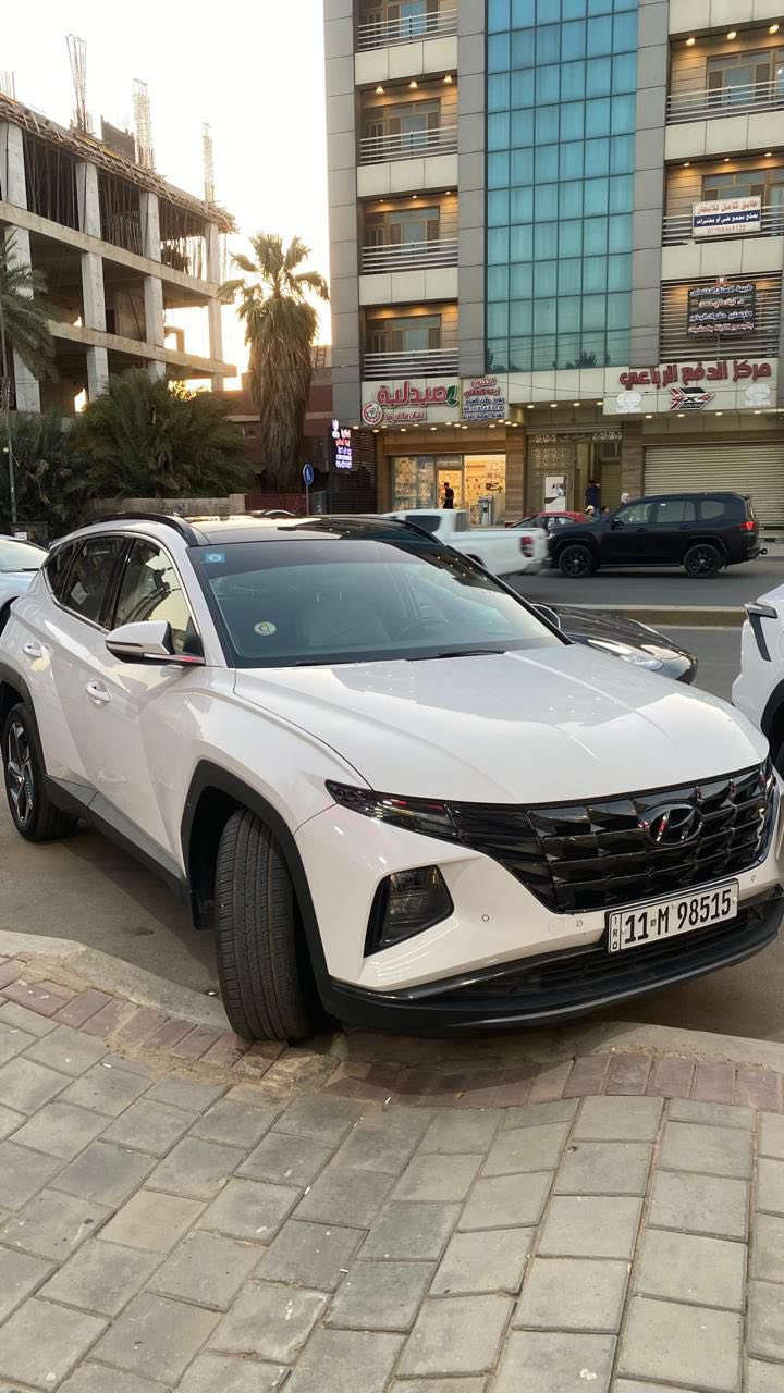 السلام عليكم
توسان 2022 خليجيه 
السياره فول مواصفات
بيها نص بنيد صبغ فقط ! الباقي مكفول 
السياره ب 187 وبيها مجال بسيط
مكاني بغداد ***********
