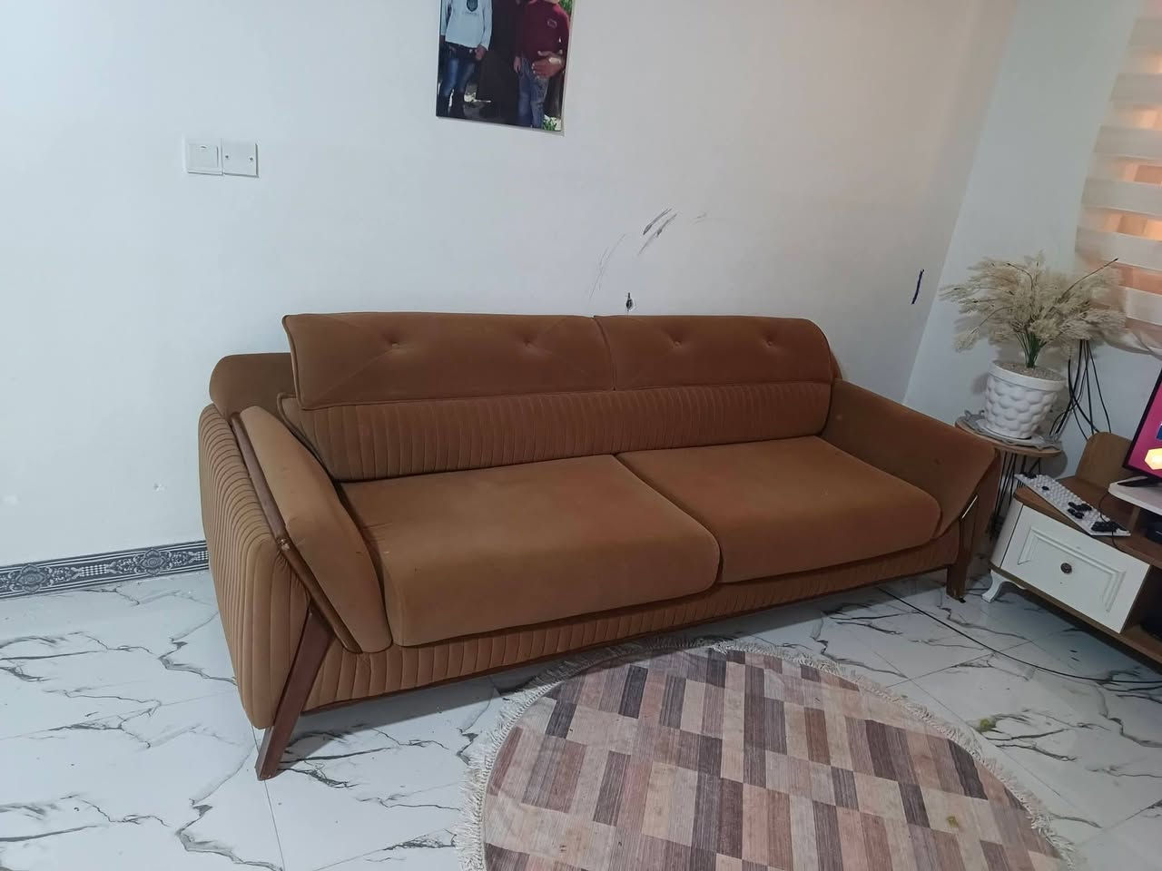 للبيع 9 مقاعد اثنين قنفات كبار و٣ كراسي


**إذا كنت صاحب هذا الإعلان وتريد حذفه لأي سبب، رجاءا أرسل رسالة إلى الدعم الفني**