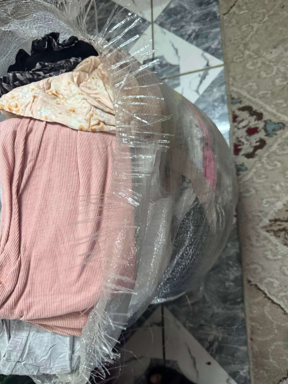 شليف باله ٤٠ تراك هيج شي

توني فتحته للامانه لان جان بالمخزن 
للبيع ب٨٠ الف يعني التراك بالفين 
تبيعو بالراحه ٣ و٤ 
واتساب ارد بسرعه ***********
