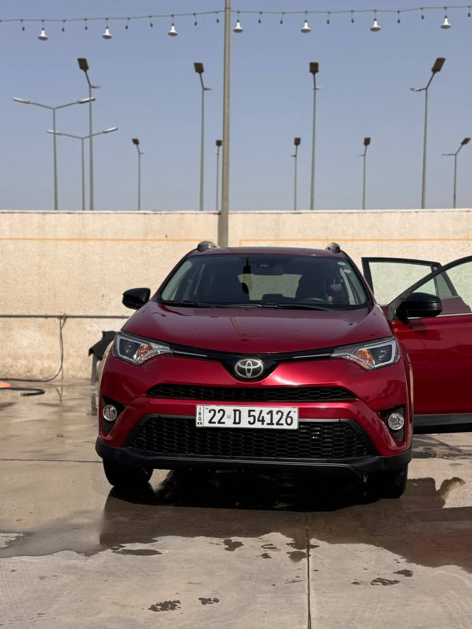 Rav4 2018
حادثها جاملغ امامي جهة السايق صبغ فقط رقم اربيل دولي 
ماشيه ٩٠ الف ميل العنوان مشروع المسيب قرب محطة التفاحة السعر 157 وبيه مجال رقم الهاتف ***********
