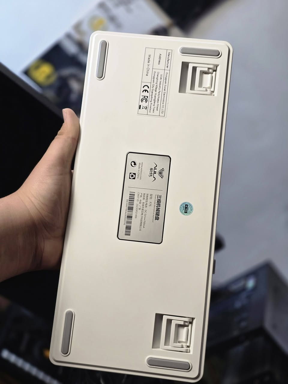 يا الله 

تكملة عروض العيد 

كيبورد AULA F75 من اقوى الكيبوردات الي بالسوك 
كيبورد جدا راقي و نضيف و اي خلل مابي ( اوبن بوكس ) 
كل ملحقاتة يجون ويا يشتغل 
1_ USB C
2_ BT
3_ 2.4 G

سعرة قبل العرض ٧٠ الف ❌️ 
سعرة بعد العرض 45 الف ✔️ 
و اذا تلكة نفس نضافتة بهيج سعر تعال عاتبني 

توصيل مجاني جميع محافضات العراق 🚚

للاستفسار اكثر خاص او واتساب هذا رقمي 👇
                                        ***********
