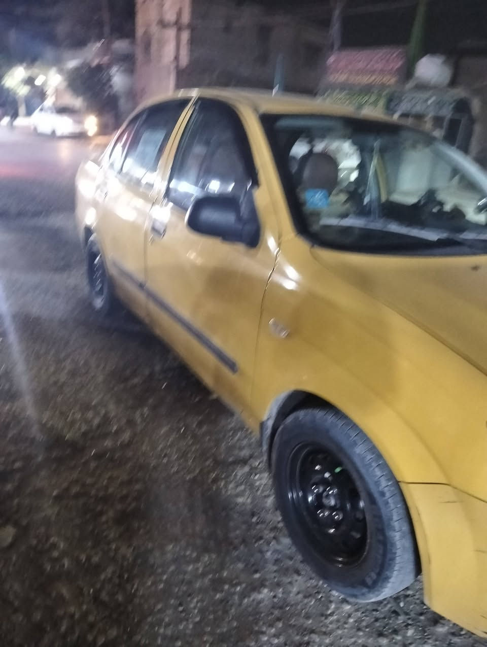 طيبه لبيع موديل 16 لا ضربه ولا صبغ فقط جاملغ الامامي بارد سياره جديد مكينه كير كفاله رقم كربلاء دولي مصفره هيئه وغرمات سعره 42وبيه مجال حق جيبه
***********
