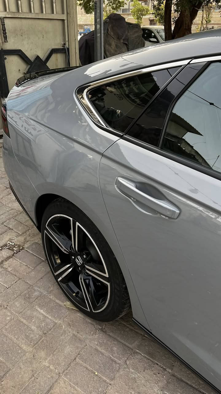 موديل ٢٤
حادث بسيط جداً بدون دواخل بدون ايرباك ماشيه ٢٦ الف 

اكورد EXL معروفه مواصفات 

بيها شبر صبغ بجاملغ 

جاهزه بدون نقص 

تحويل مباشر 

السعر ٢١.٥٠٠ 

مكاني بغداد كاظميه

***********
