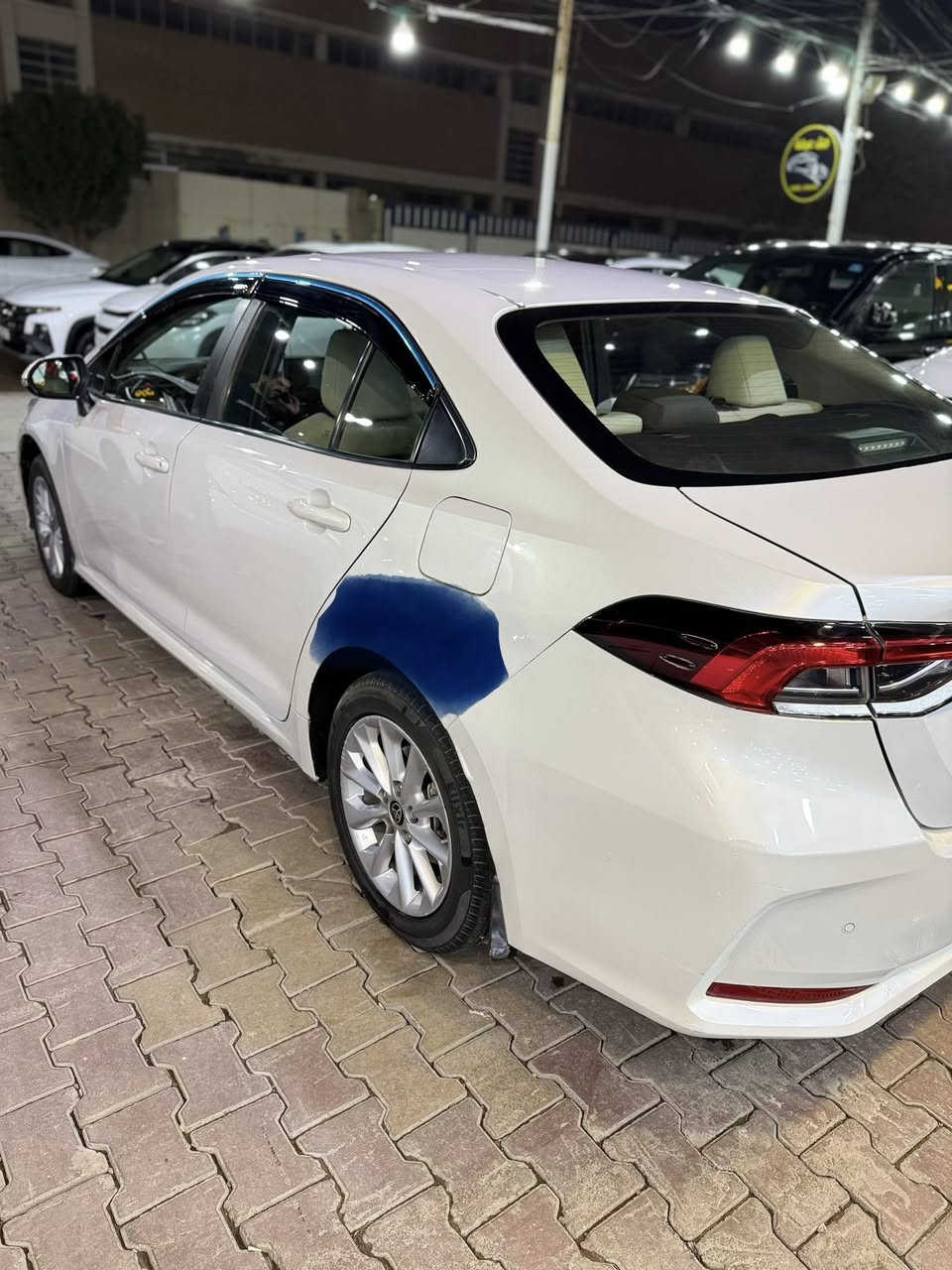 السلام عليكم كورلا ساز فتحه بصمه قطعتين تبريد بانزين موديل 2022 رقم اربيل دولي مكفوله من صبغ بيها بارد هذ موضح بصور بيها  ماشيه 188 الف محرك كير مكفولات سعر 158 بيها شي بسيط عنوان بغداد الكريعات شارع الوقف السني ***********
