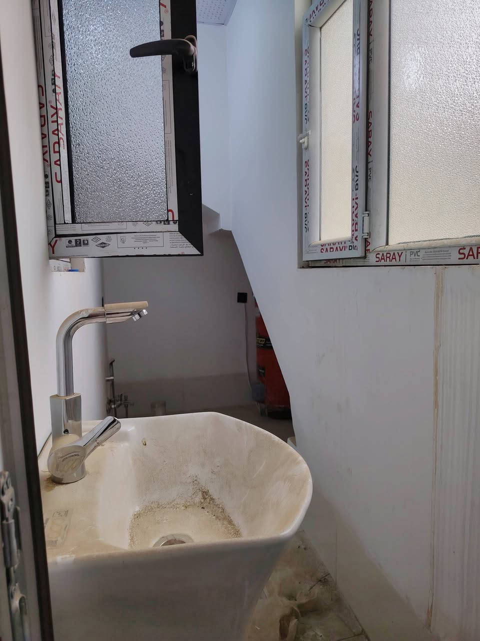 کود 25
ئەم خانووە بو فروشتنە 120 متر

بەنرخێکی زۆر گونجاو
 کۆڵانی کونکریت و نزیك مدرسە و مزگەوت 
 زۆر نزیك شەقامی سەرەکی
پێك هاتووە لە :
 دوو  ژور خەوە میوان چیشتخانە 
 میوان و هوڵ 

شوین،،کرکوک 
بۆ زانیاری زیاتر پەیوەندی بکەن بەنوسینگەوە
 بەم ژمارانە ی خوارەوە .

***********
***********
ـــــــــــــــــــــــــــــــــــــــــ.
 دارللبیع 120 متر  ..

یتکون البیت من غرفتن النوم استقبال مطبخ مساعد مطبخ 
شارع تبلیط قرب قرب شارع رئیسی

للمزيد من المعلومات عن جميع البيوت والأراضي 

للاستفسار اتصل های رقم ..
***********

کود 25
@أبرز المعجبين
