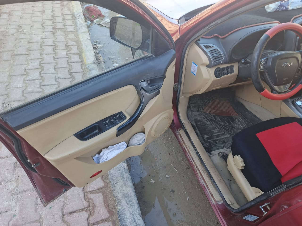 سلام عليكم من رخصة الادمن شيري تيكو موديل 2013بدي نظيف بيها خياسات خفيفه مكينه بيها تبخير كير كهربائي قبل 3 ايام بدلة عينه وصينيه جدد صدر نص عمر كهربائيات كلها شغاله رقم قادسيه جديد تحويل مباشر بسمنا السياره تحويل ثاني يوووم عارظها 45 وبيها مجال بسيط للشراي مكاني بغداد الحسينيه مال راشديه للتواصل ***********
