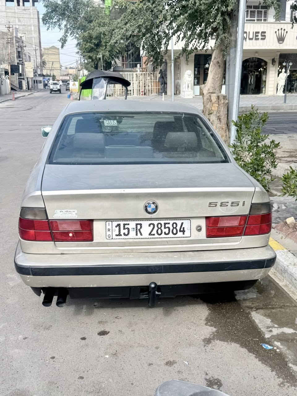 ‏سلام عليكم BMW 535 رقم الإنجليزي مشروع وطني الأنبار باسمي السيارة على وضع الشركة￼عدة البنيد كير مكينة شرط الصدر ￼دبلات تخم تاير غرفة كهربائيات تبريد كله جديد ￼ شرط 1000 دينار مذب على السيارة ￼مكان السيارة بغداد الدورة نهاية شارع 60 سعر 70 ورقة مجال بسيط ***********￼￼
