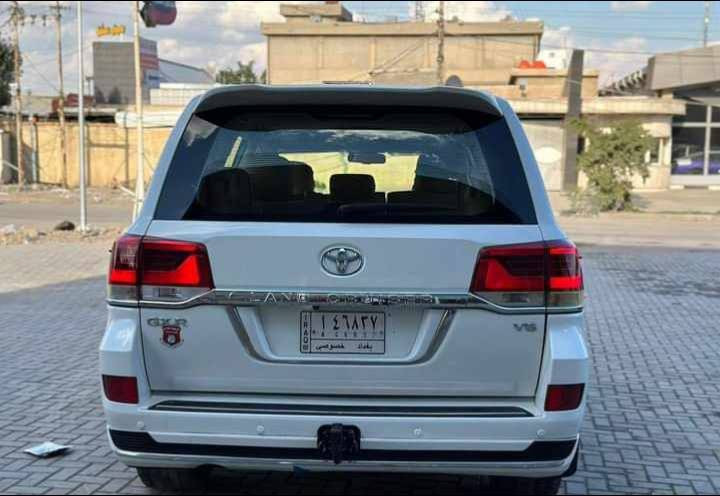 سلام عليكم ورحمه وبركاته
الاندكروز 2011محدث2019✅

6سلندر✅

7راكب✅

سياره 3قطع تبريد✅

شاشه كبيره✅

السياره صبغ حزامفقط مو عام✅

السياره خير من الله كير ومحرك جديده✅

كشنات كهرباء✅

تايرات جديد✅

رقم بغداد✅

السعر 250وبيه مجال✅
رقم الهاتف ***********
