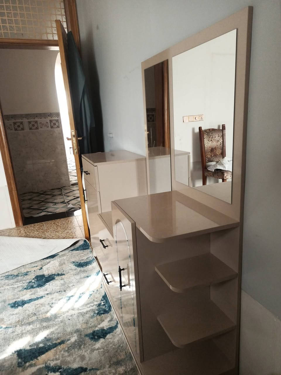 غرفة تركية نظيفه جدا في 
سدة الهندية
750
***********
