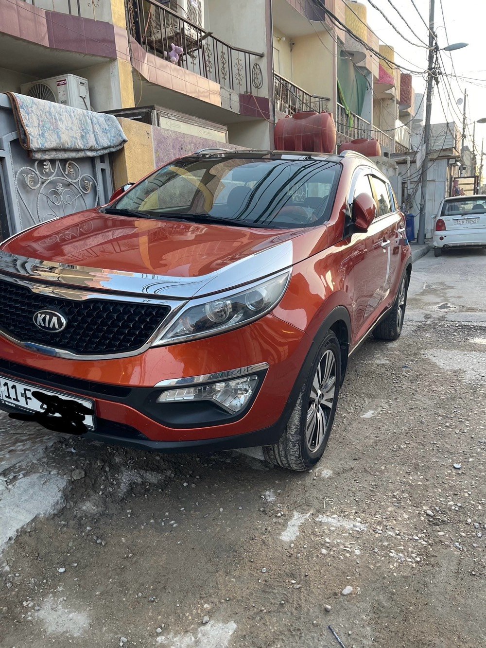 سبورتج خليجي محرك دوش 2000 موديل 2015 مكفول من الصبغ والتبديل الصور والسونار منشور رقم بغداد باسمي مكانها البياع بنورما مري شفط واشارة بالمري شاشة كامرة تحكم ستيرن حساس خلفي هزة جديدة وين متريد حول مشروع وطني