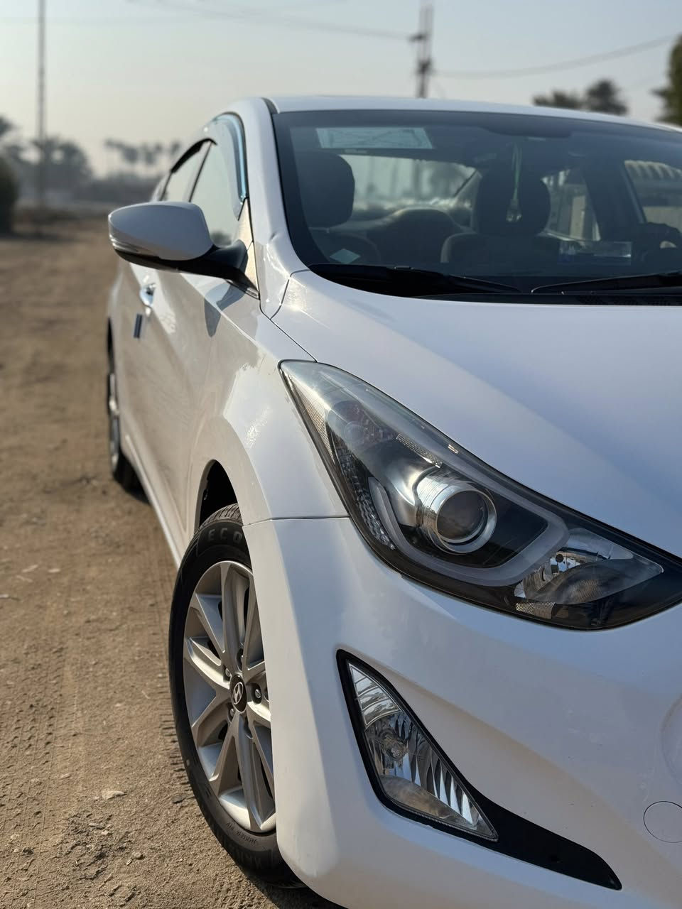 السلام عليكم
الانتره موديل 2016خليجي 
ماشيه ٧٢ حقيقي 
رقم كربلاء 
سنويه تنتهي 28
كشر مكفول منً كلشي 
بيها فقط راجز بدايه محرك بلادي خير من الله 
تخم تاير قبل شهر مشدود
باتري كذالك 
مكان السياره كربلاء الحسينية 
الأتصال ***********
