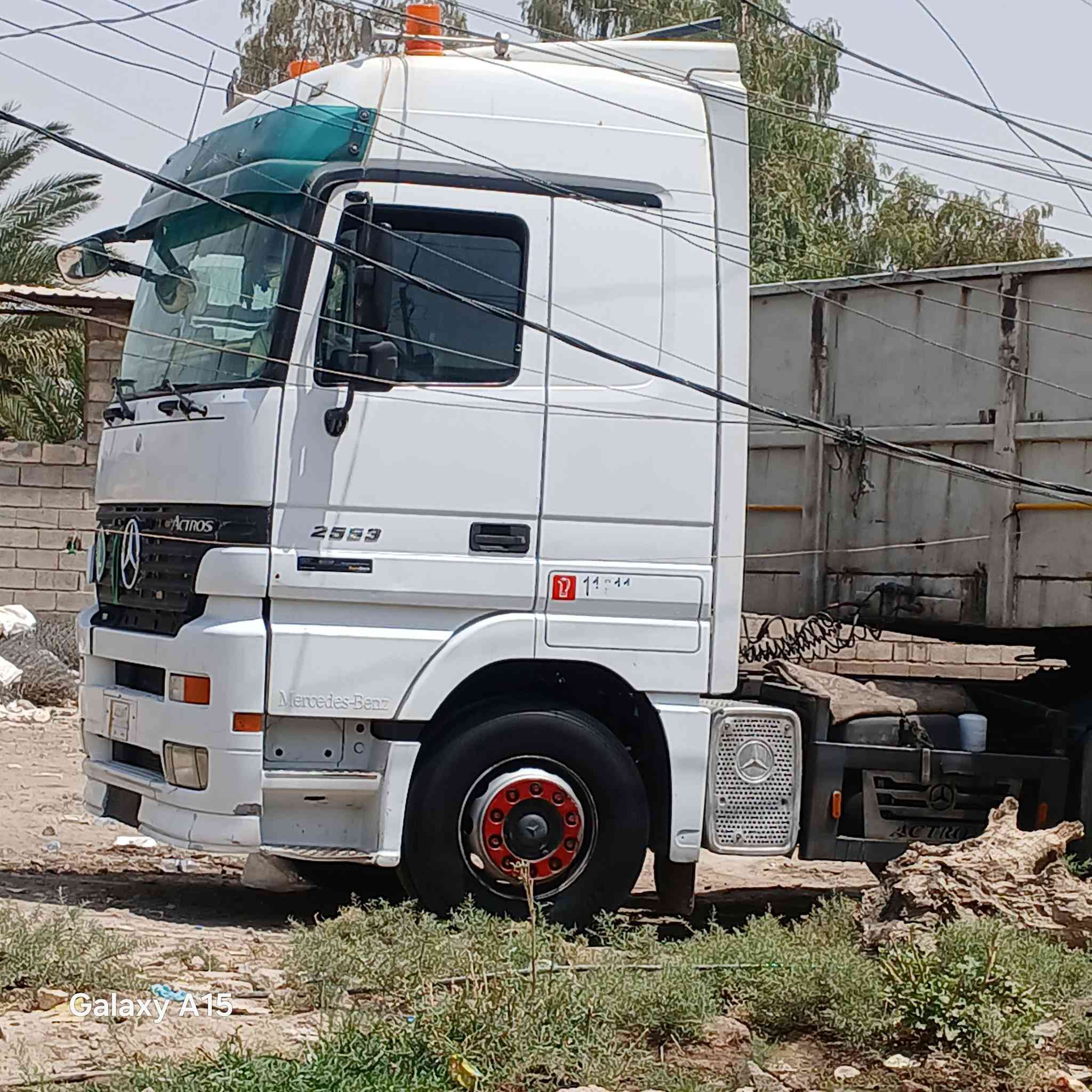 سلام عليكم اكتروز للبيع موديل 98 صنكل خلفي ماكينه  8 سلندر 53 25 سياره رقم واسط العنوان بغداد الشعله. ***********
