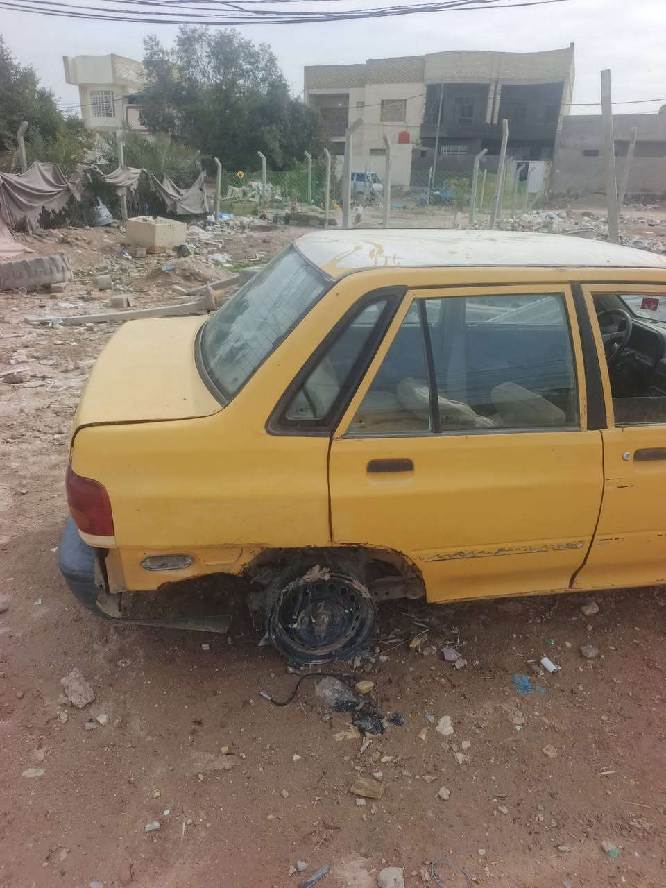 سياره سايبا للبيع مديل 2011
محتاجه فقط محرك المحرك البيه كايم السعر 7 اوراق وبيه مجال رجا رجا الموشراي لايتصل رقم الهاتف 
***********
