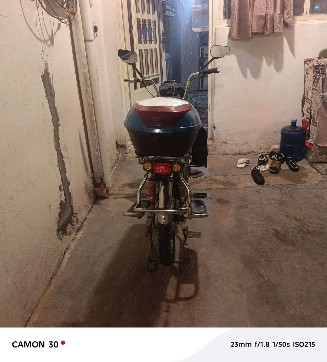 السلام عليكم عندي موتور للبيع باتريات يقرا على 10 جدد الباتريات اليوم الجمعه بدلتهن الموتور شافت عينكم نظيف معكم راوس مطر نظيف مرتب راوس وبيع ابيع عادي وش تريدون انا حاضر المواطر نظيف بيتي بالشهداء فرع جامعه انبياء بشهر 12 يوم ارتبط مشمشه الموضوع نظيف مرتب وهذا قدامكم تريدين انا حاضر هذا رقمي بي هذا رقمي موجو ***********
