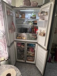 براد للبيع شركة الحافظ بحالة جيد 07701341393