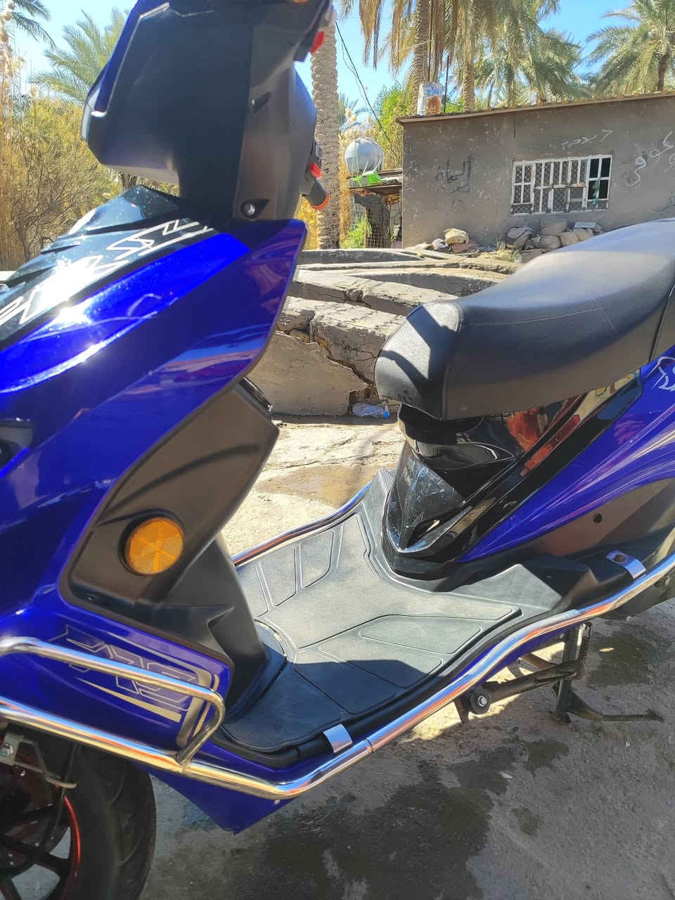 للبيع دراجه اف ار اس (ام عيون)  محرك ياباني 
دراجه ممفتوحه ابد وبعدهه جديده 
السعر 650 المكان المحاويل 
***********
