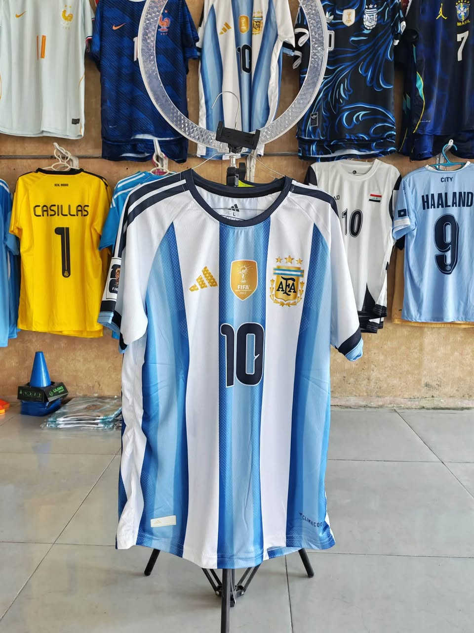 اذا تريد تتونس بالدربسات والاسعار تابعني 
دريس انديه ومنتخبات كاس العالم 2029 
السعر 🔥🔥🔥 

متوفر خدمة توصيل 🚕


**إذا كنت صاحب هذا الإعلان وتريد حذفه لأي سبب، رجاءا أرسل رسالة إلى الدعم الفني**