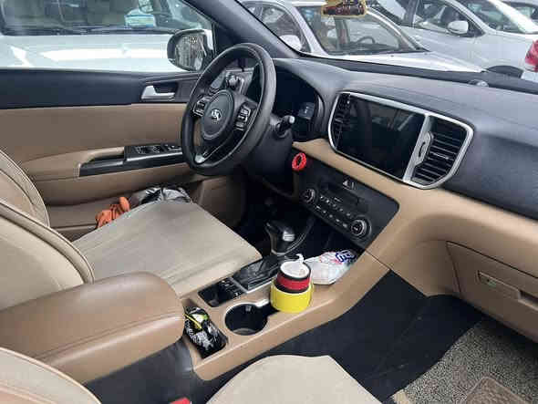 سبورتج ٢٠١٧ خليجي فول موصفات فقط جاملغ الامامي صبغ بدون دواخل ناشر سونار مكاني السياره بغداد اليوسفيه معرض سما الرشيد لتجاره سيارات الحديثة  السعر ١٧٥  الهاتف ***********
