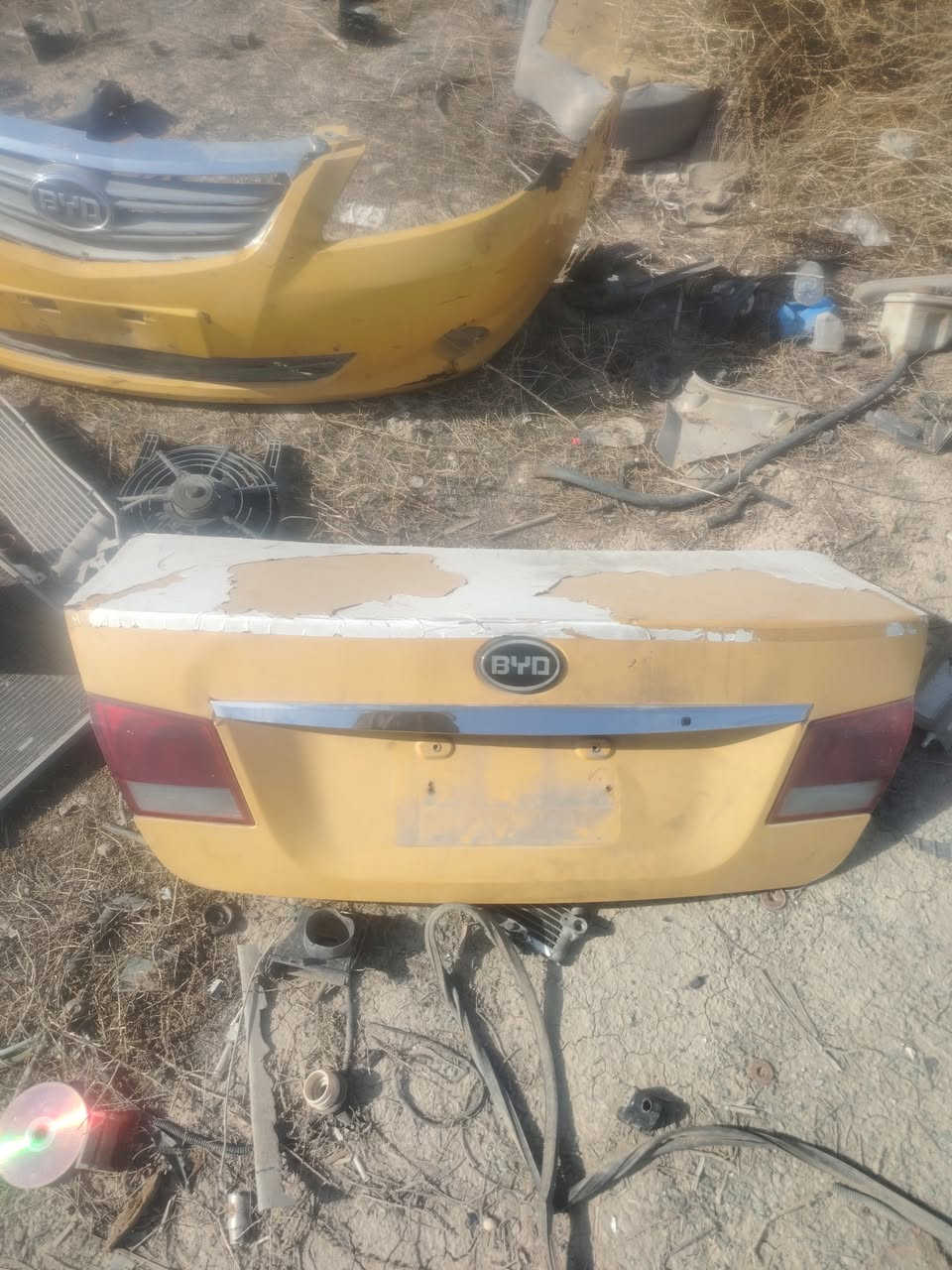 سلام عليكم غراض بيوايدي G3 فقط لغراض الي متوفره بلفيديو غيرهن ماعدي صدر امامي خلفي جديدات كلش شتحتاج اتصل وبلخدمه مكان بابل مشروع لمسيب شارع ابو جاسم***********
