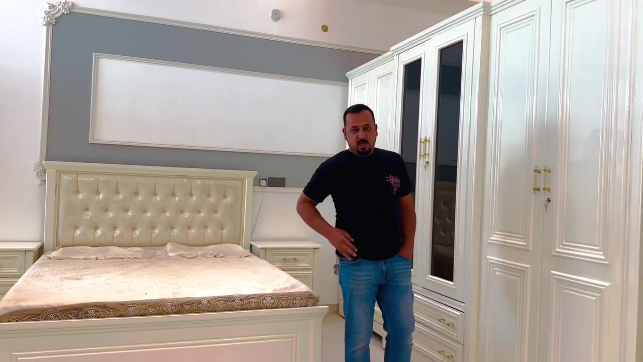 موديل  نزاكه 

تصميم مودرن

شكل جديد

السعر   مليونين و٨٥٠ الف

الوان  اوف وايت 

نجاره عراقيه من انتاج شركه الملكه اللاثاث ومفروشات 

ضمن وجبه الدرجه الاولى

الكنتور ٦ باب ملحق 

وجه الكنتور١٢ ملم cnc 

داخل الكنتور صاج طبيعي ٤ ملم 

عرض الكنتور ٣١٥سم 

ارتفاع الكنتور ٢٥٠ سم 

ظهر جرجوبه شد براغي 

الارضيه بلوك صاج 

زاويه ملابس ملحق بارتفاع الكنتور عرض ١١٥ سم 

الكنتور وزاويه ملابس ضلع واحد ٤٢٥سم 

جربايه تصميم تركي كومديات مفصوله كل يحتوي ٣ مجرات 
كل مجرات هذا موديل سلايت سكك حديد 

ميز مرايا تصميم تركي يحتوي على دبل ودبل مجر 

جزامه ١٠٠سم ٣مجرات ودبل باب 

شركه الملكه اللاثاث ومفروشات 

العنوان الانبار الرمادي زنكورهً مقابيل محطه الهدى مجاور لمركز الشرطة زنكورهً 

خدمه نقل وشد مجانا الى جميع محافظات 

للحجز والاستفسار 

***********

***********
