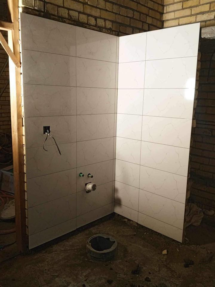 السلام عليكم خلفة سراميك متفرغ حالين مكاني الحسينية وهاذ نموذج من العمل الاتصال *********** ابو نمر العبيدي
