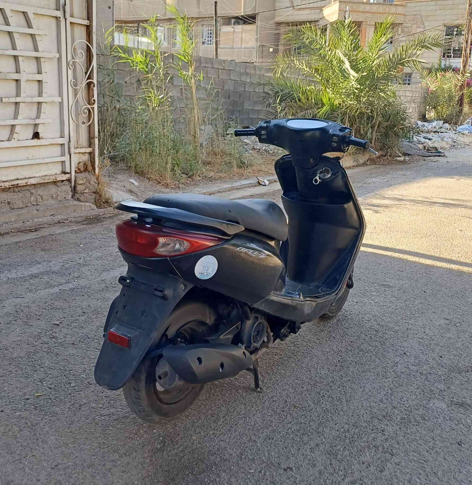 مساء الخير للبيع بريز ياماها 140 سرعته مكينته بلاديه كله بلادي سلف وهندر شلعه معدل كامله ع فحص السعر 550  السكن بغداد طالبيه شراي يخابر ***********
