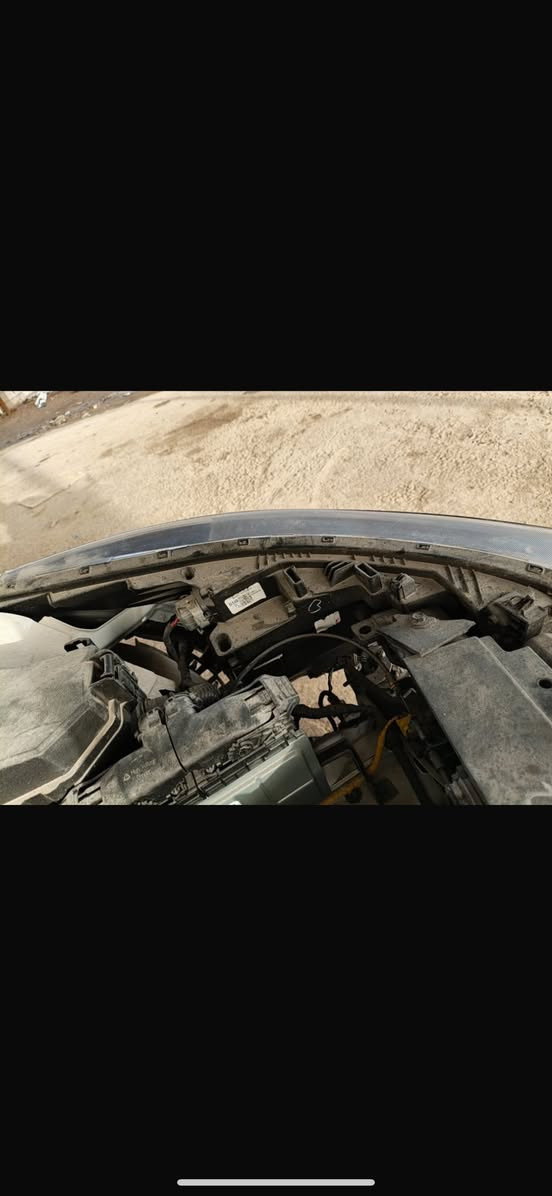 سلام عليكم لايت كي فور جهه اليسره امريكي بعده بلسياره جديد لوك السعر 550 دولار 
العنوان حي نصر ***********
@ الجميع
