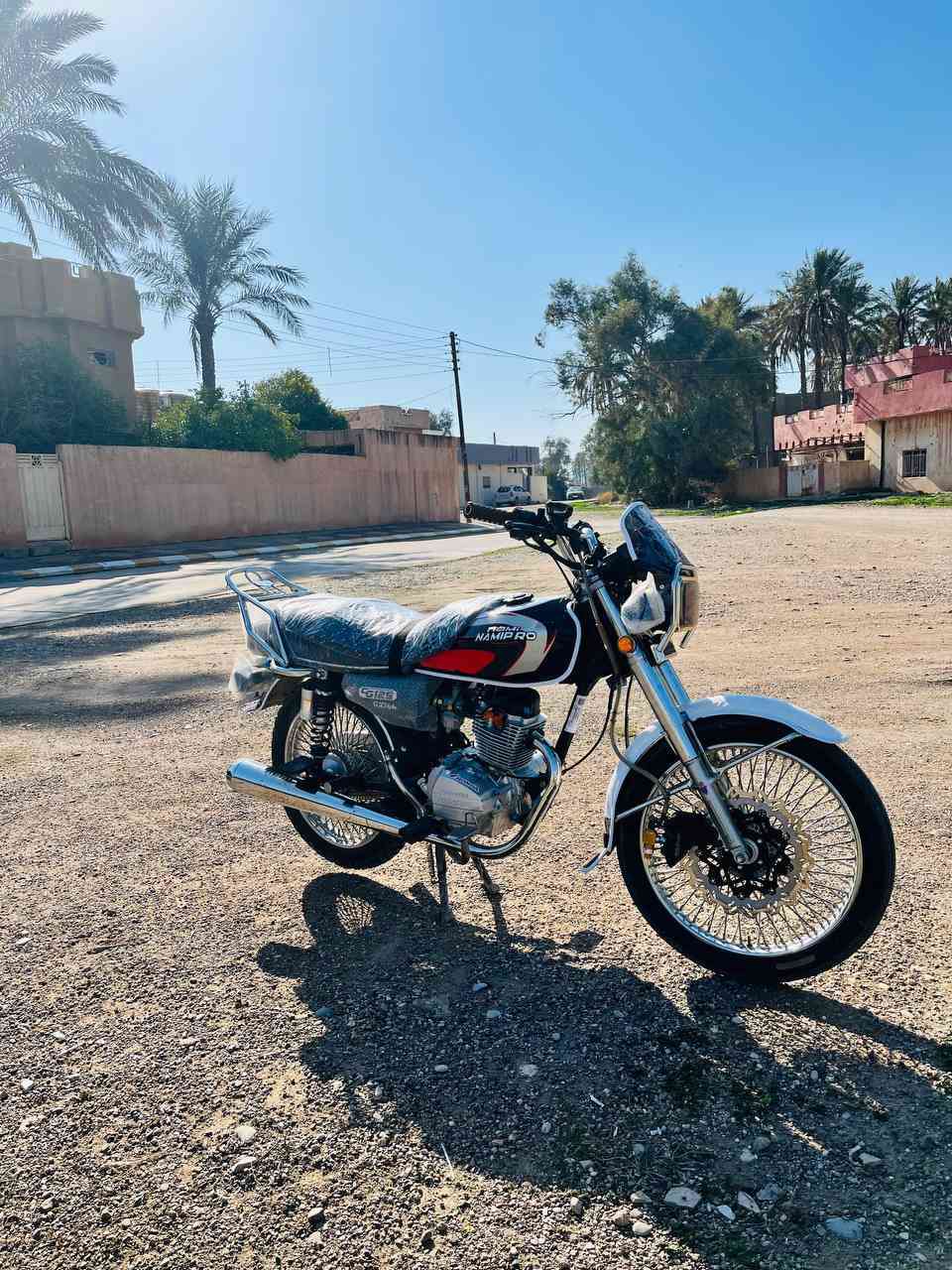 سلام عليكم دراجه موديل ٢٥ دبل غاز نضيفه اي نقص ما بي للبيع او مراوس حبس قناعه ديالى سعديه جبل ***********
