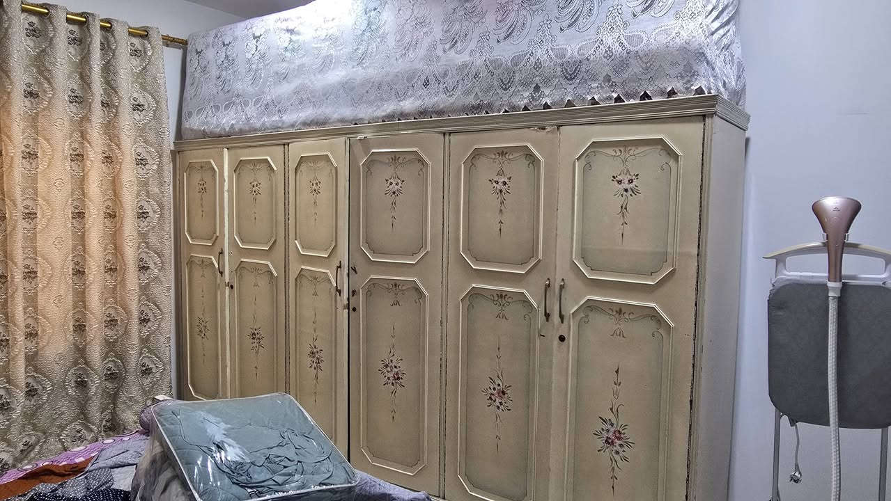 غرفة نوم للبيع
كامله 9 قطع
السعر 250 وبي مجال
للتواصل +9647744812374
العنوان موصل


**إذا كنت صاحب هذا الإعلان وتريد حذفه لأي سبب، رجاءا أرسل رسالة إلى الدعم الفني**