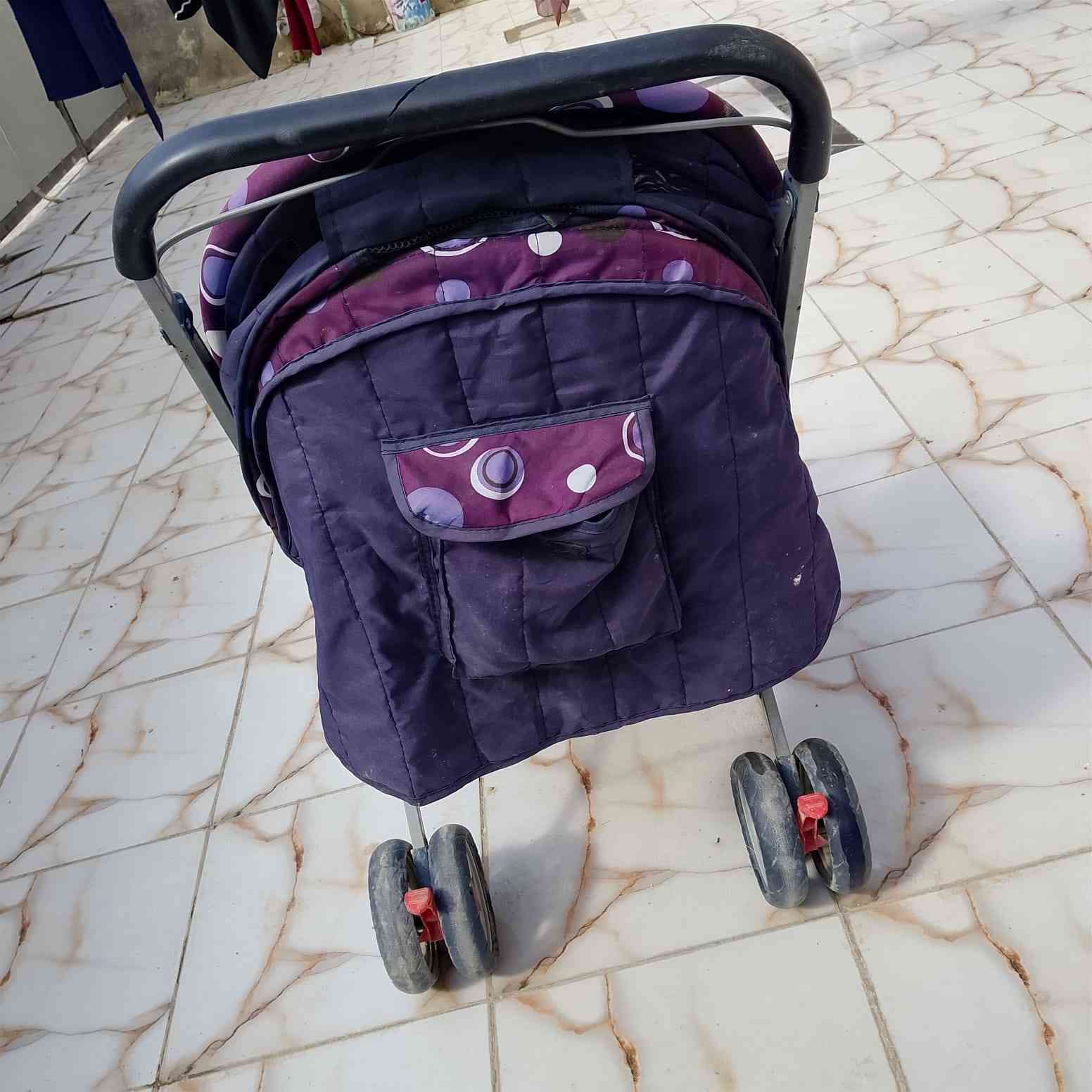 عربانة اطفال للبيع دبل تايرات وحزام امان اطفال بيها نضيفة عوزها بس غسل لان مامستخدمتها وضامتها السعر ب 30 وبيها مجال


**إذا كنت صاحب هذا الإعلان وتريد حذفه لأي سبب، رجاءا أرسل رسالة إلى الدعم الفني**