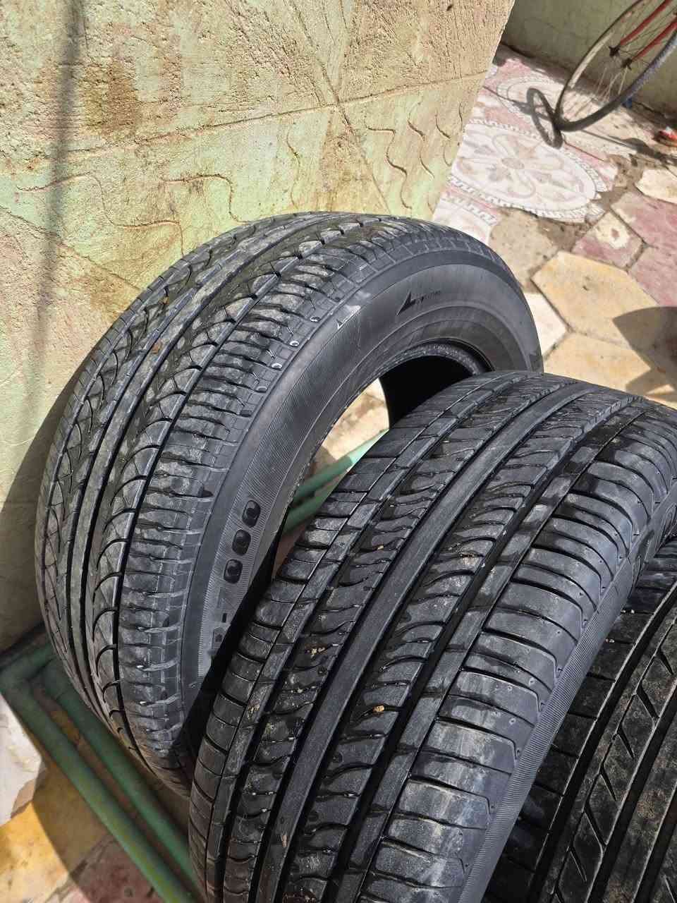 السلام عليكم
تخم تاير باله جديد حيل حجم 16/60/225
قيم واخذ مكاني ذي قار النصر 
اتصال ***********
