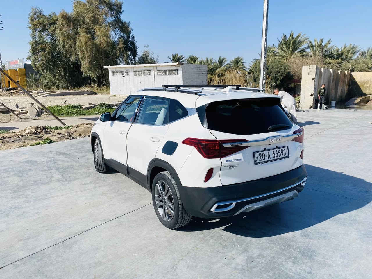 كية سلتوس فول عدة تنتة
رادار اماميامي خلفي 
تحكمات ستيرن !
مكينة 2000دوش
سيارة بيهة قطعتين وبيهة بارد 
مراوس و بيع 
مامتواجد ع نت ؟!
هاتف ؛
‭0770 472 1637‬
