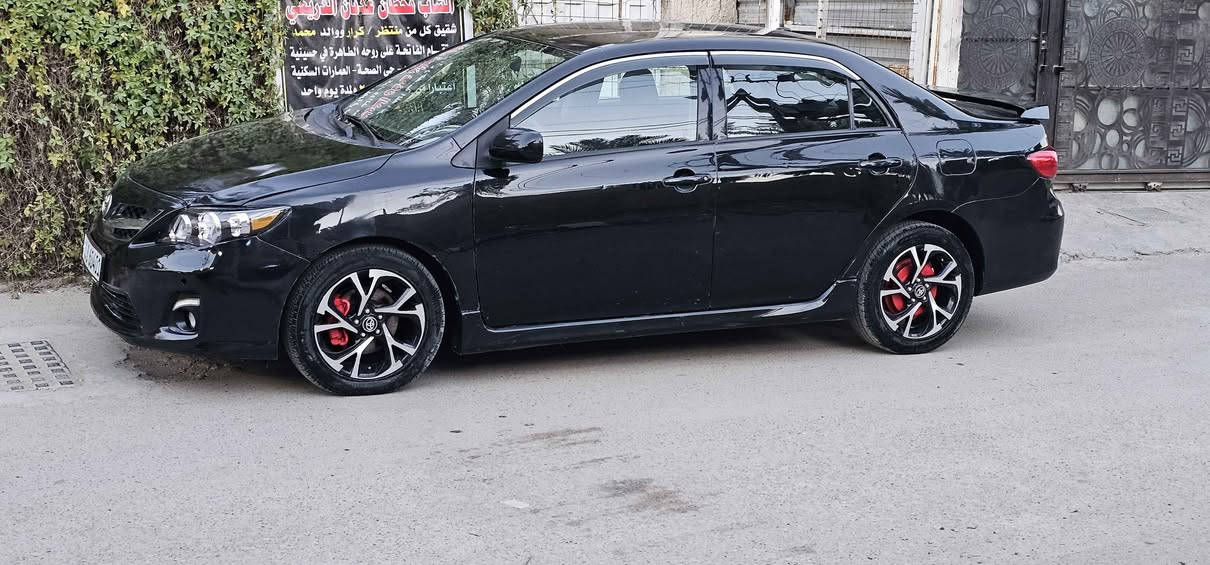 كورلا موديل 2010 فئه S  وارد امريكي حادثها جاملغ خلفي وقبق صندوق بدون حوض بدون دواخل بيها ست قطع صبغ ابيع حزام عدى القماره القماره جارده ومغلفها فابلون اسود الماني اصلي السياره كير مكينه تبريد كله ممتاز صدرها نص عمر فقط جاهزه من كلشي السعر ٩٣ مكاني الدوره حي الصحه للاتصال 
*********** 
*********** بغداد, العراق
